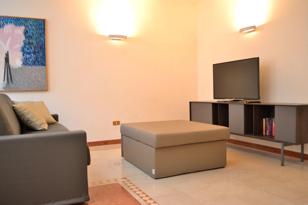Portico Oscuro Deluxe Apartment - Centro Citta トレヴィーゾ エクステリア 写真