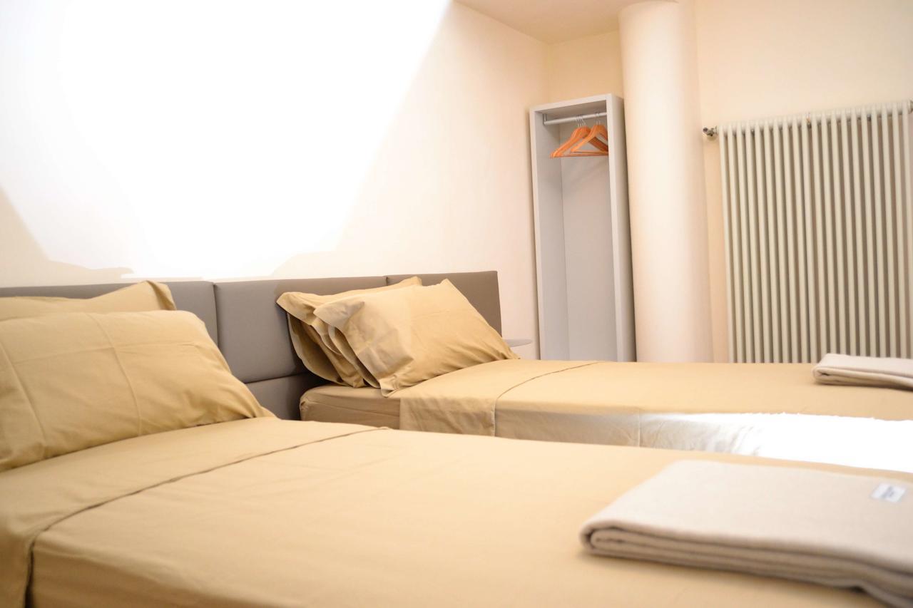Portico Oscuro Deluxe Apartment - Centro Citta トレヴィーゾ エクステリア 写真