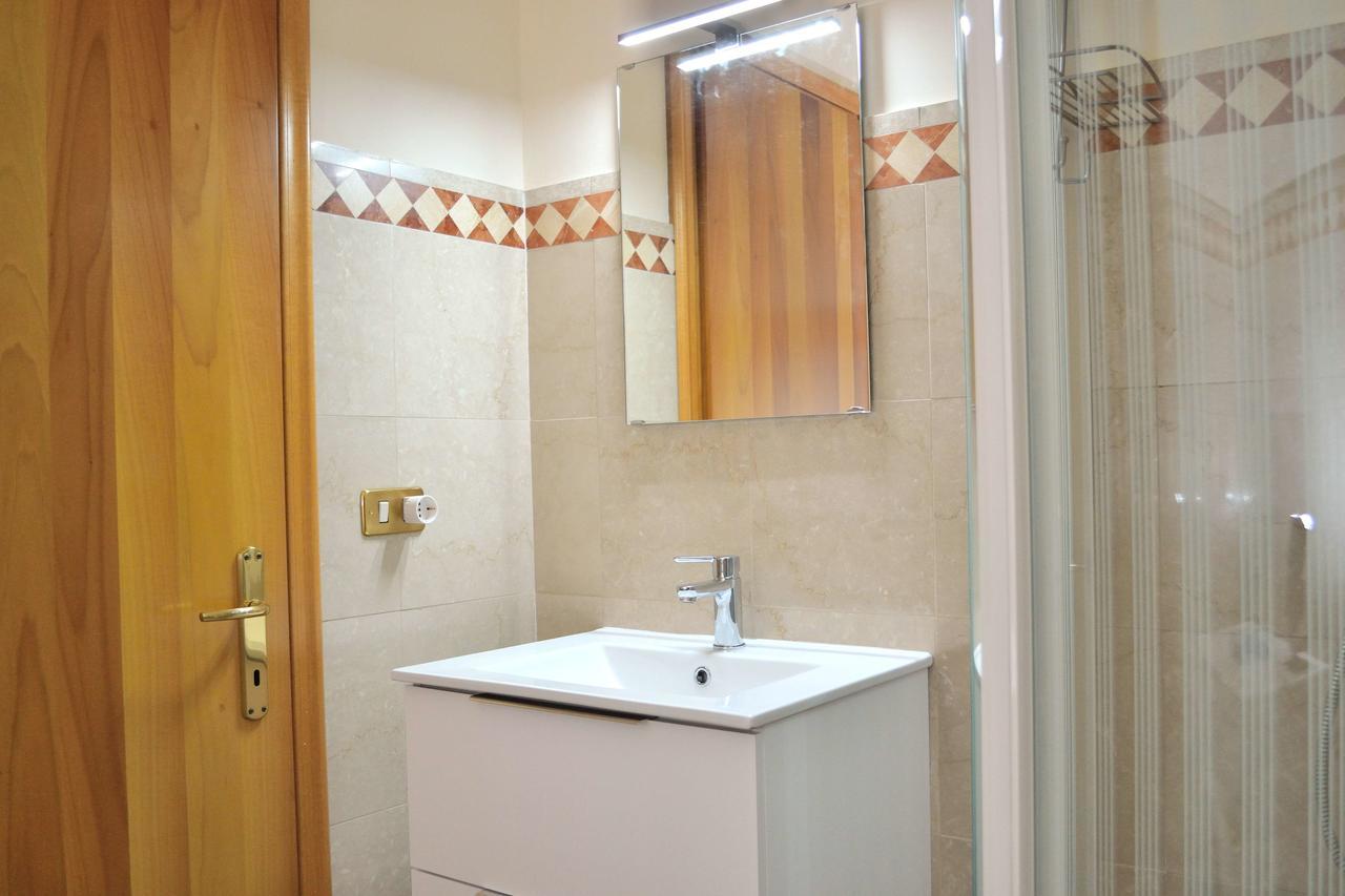 Portico Oscuro Deluxe Apartment - Centro Citta トレヴィーゾ エクステリア 写真