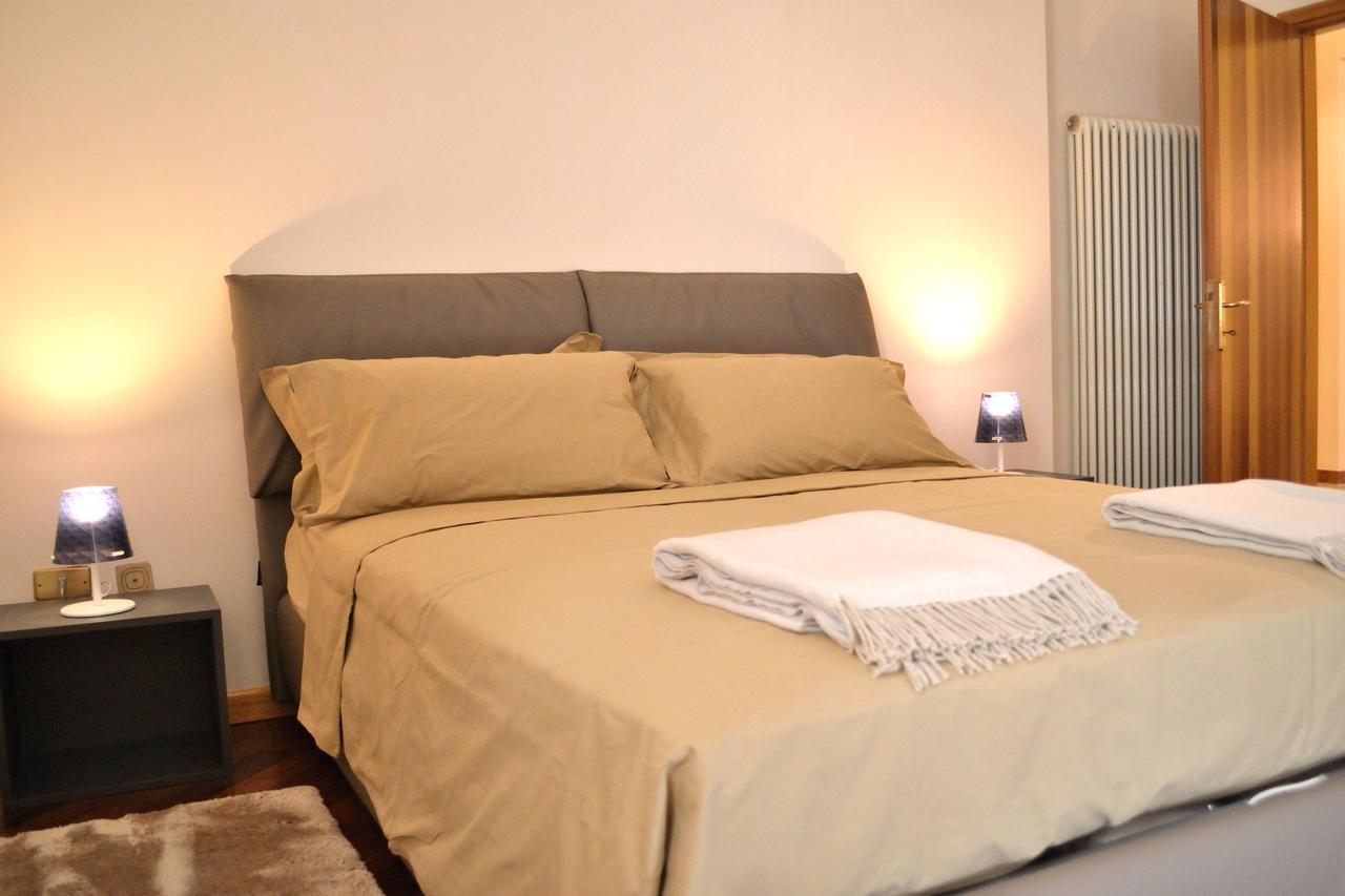 Portico Oscuro Deluxe Apartment - Centro Citta トレヴィーゾ エクステリア 写真